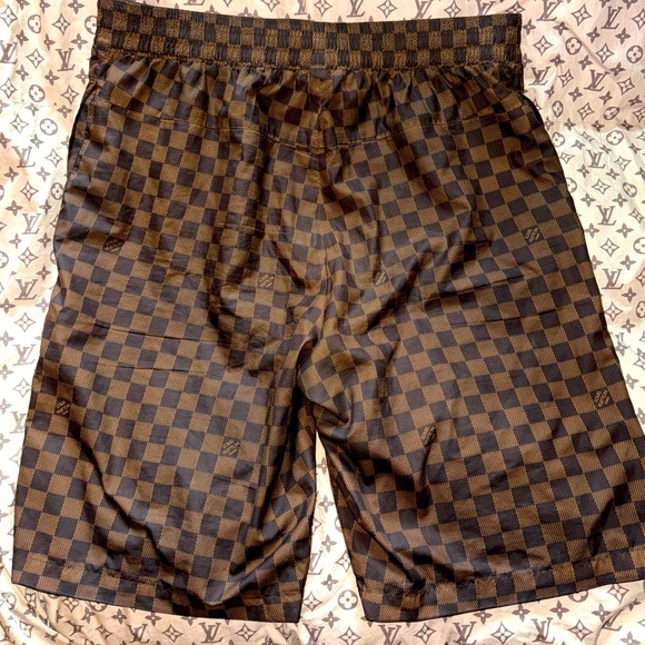 Authentic Mint Louis Vuitton Men’s Damier Ebene Swim Shorts Trunks LV - Picture 4 of 6